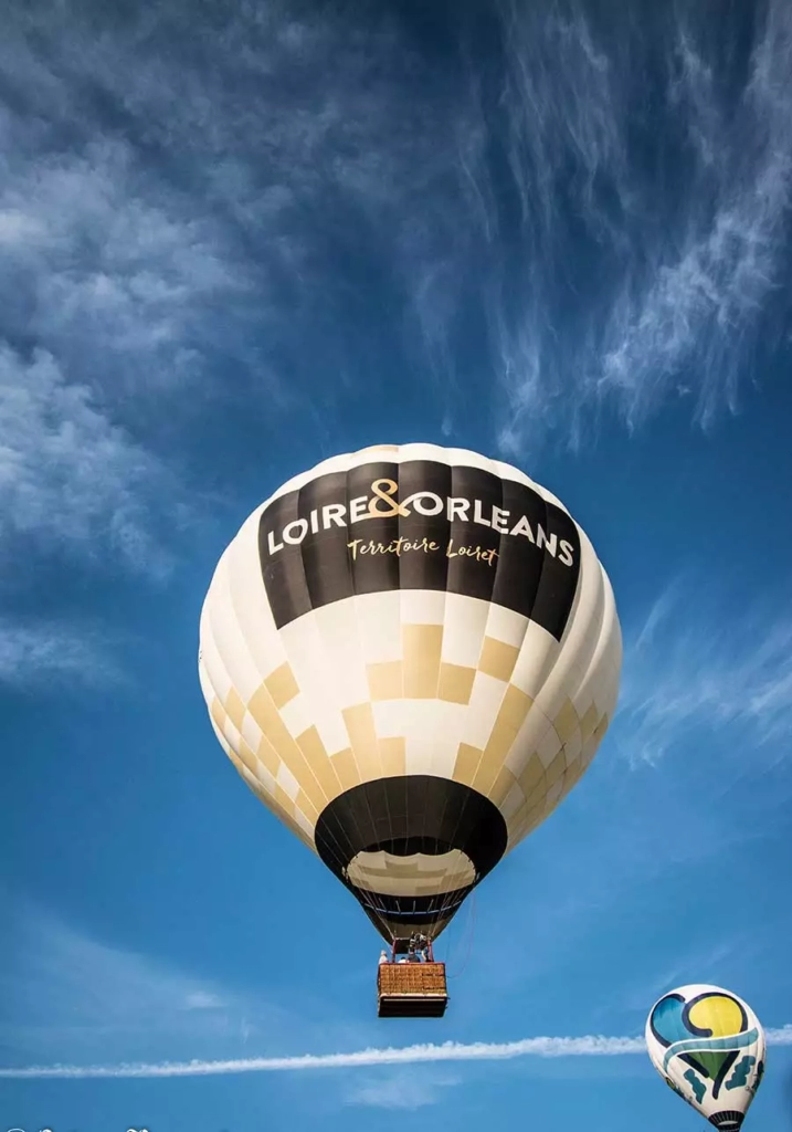 vol privilège nacelle privée montgolfière entre loire et sologne les plus beaux châteaux du jardin de la france
