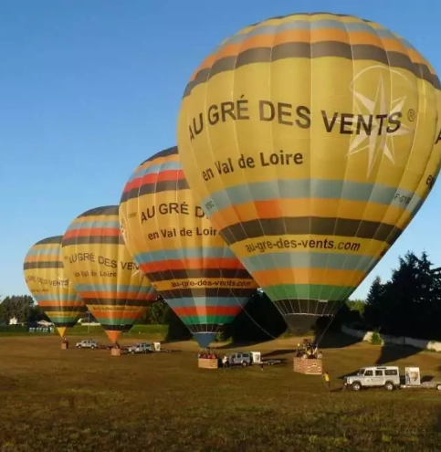 au-gre-des-vents-4-ballons-au-decolage histoire de la compagnie aérienne au gré des vents