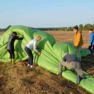au-gre-des-vents-pliage-montgolfiere-fin-de-vol